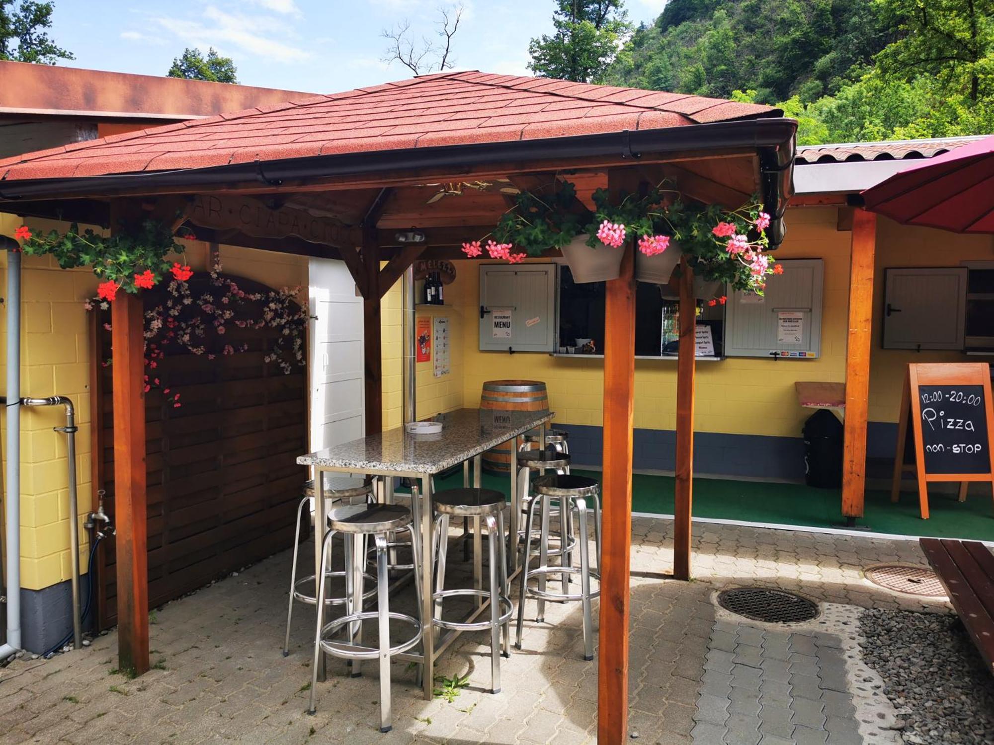 Camping Melezza Losone Exteriör bild
