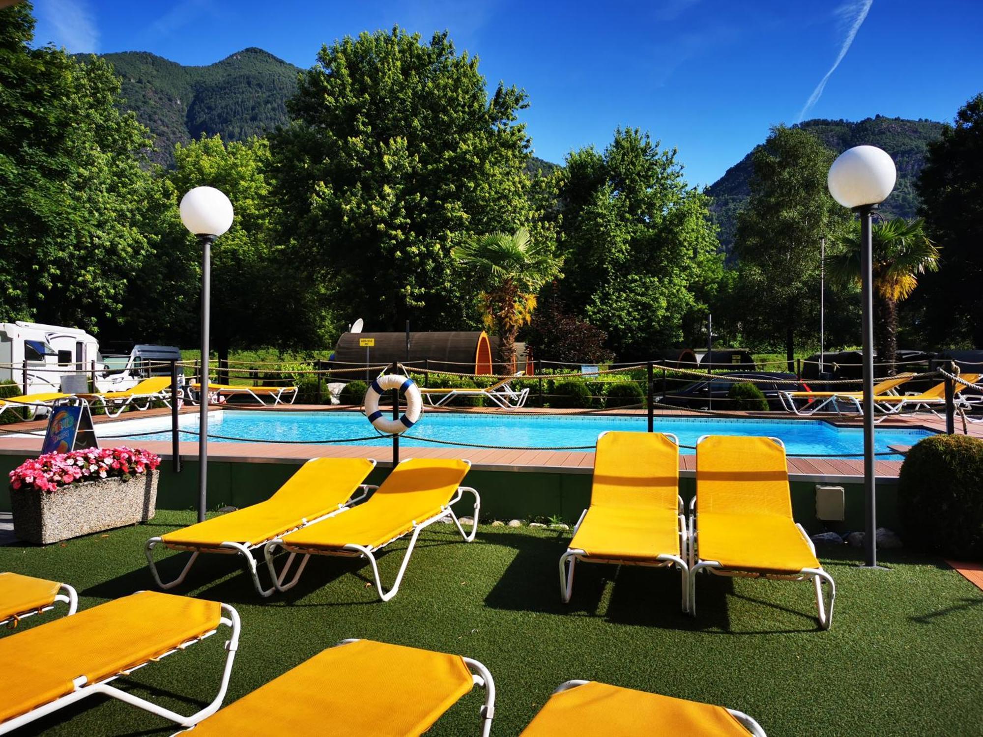 Camping Melezza Losone Exteriör bild