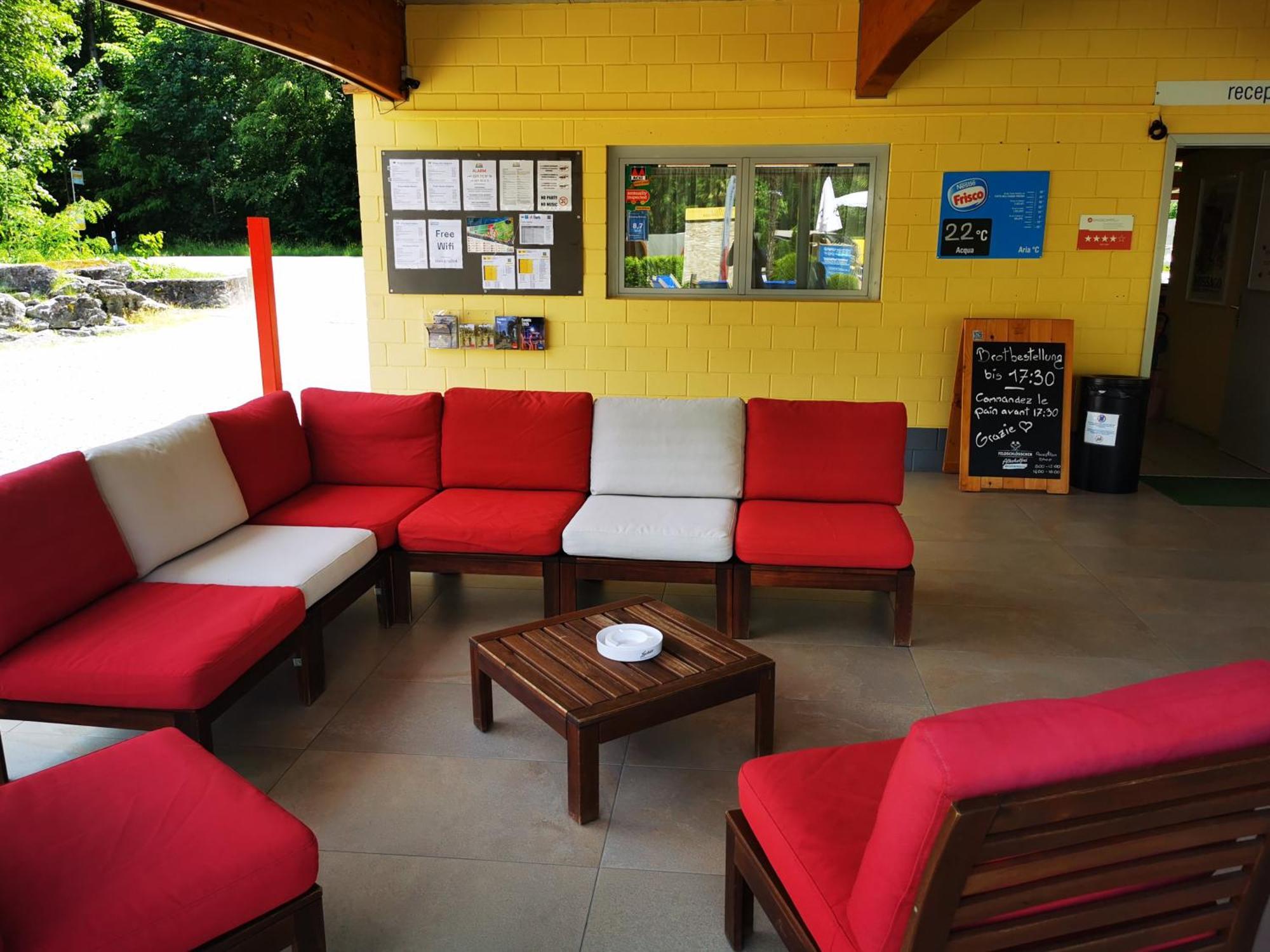 Camping Melezza Losone Exteriör bild
